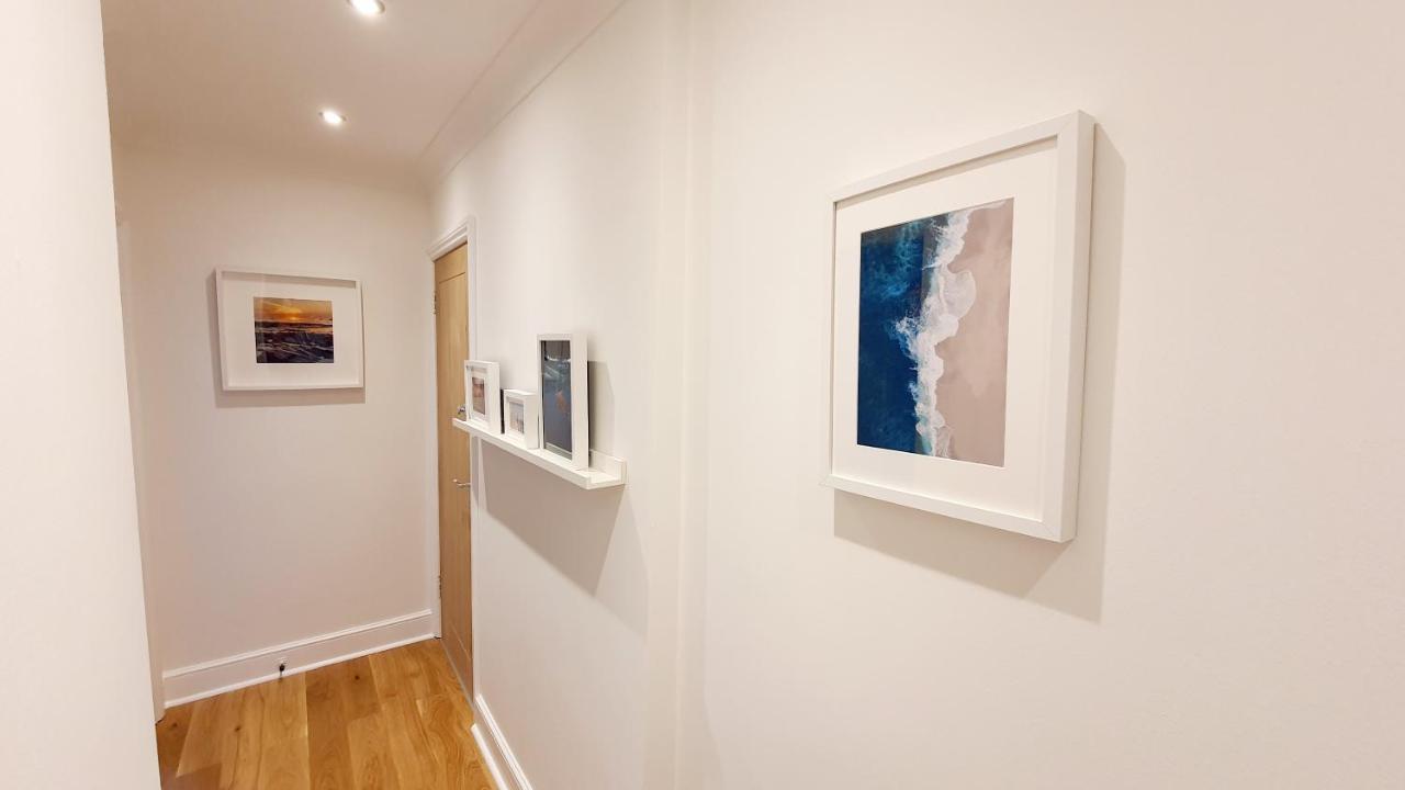 Lovely 2 Bedroom Period Garden Flat. ロンドン エクステリア 写真